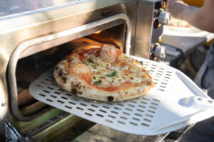 Pizza... Tarkabarka, Wanderbühne, Kleinkunstwochenende Vaduz, Illusionist Danini, Kolotoč, Philothea Figurentheater, Herz-Feuer, Polo`s Crêpes, Olga`s Hot-Dog, Compagnie Tarkabarka, Urban Dynasty, Handwerkskunst, Roger`s Kreisreisen, Karussell, handbetriebens Karussell, Auring,
